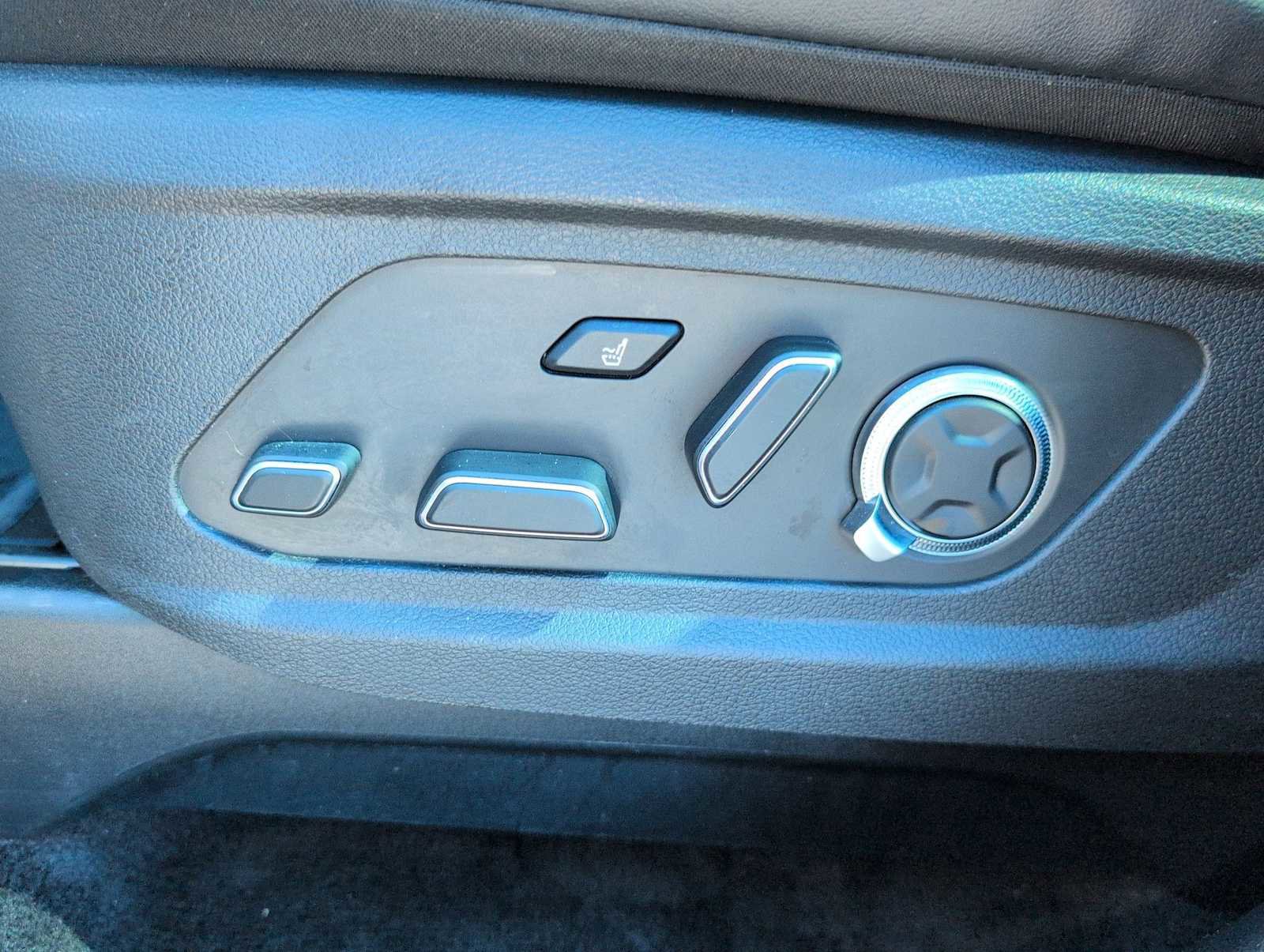 Used 2024 Hyundai Palisade Calligraphy image 17