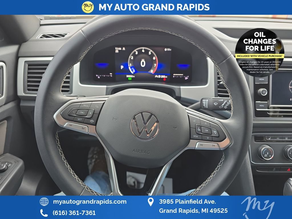Used 2023 Volkswagen Atlas Cross Sport SE image 14