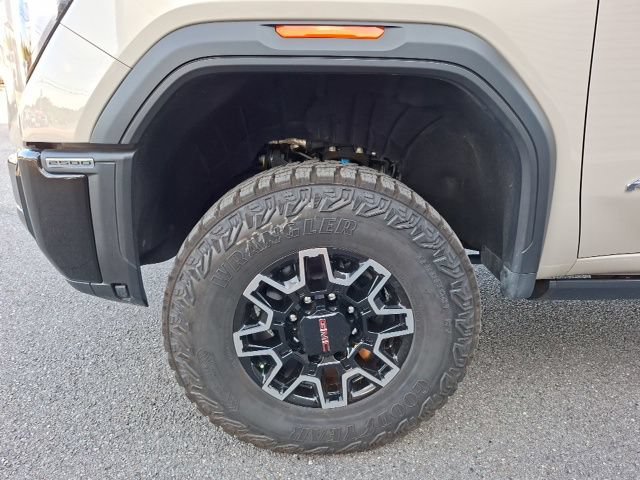 Used 2026 GMC Sierra 2500 AT4X AWD/4WD image 10