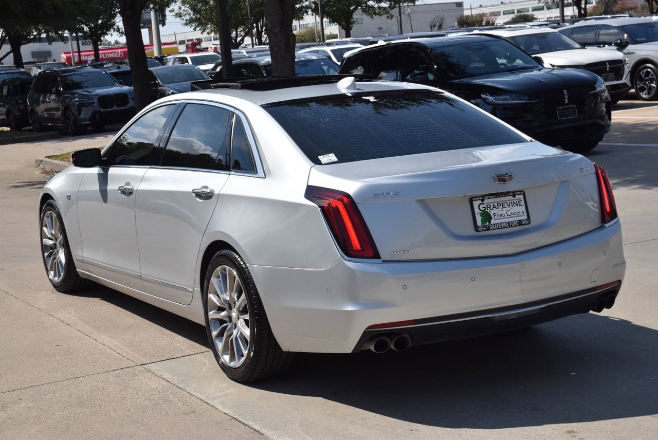 Used 2018 Cadillac CT6 Luxury AWD/4WD image 10
