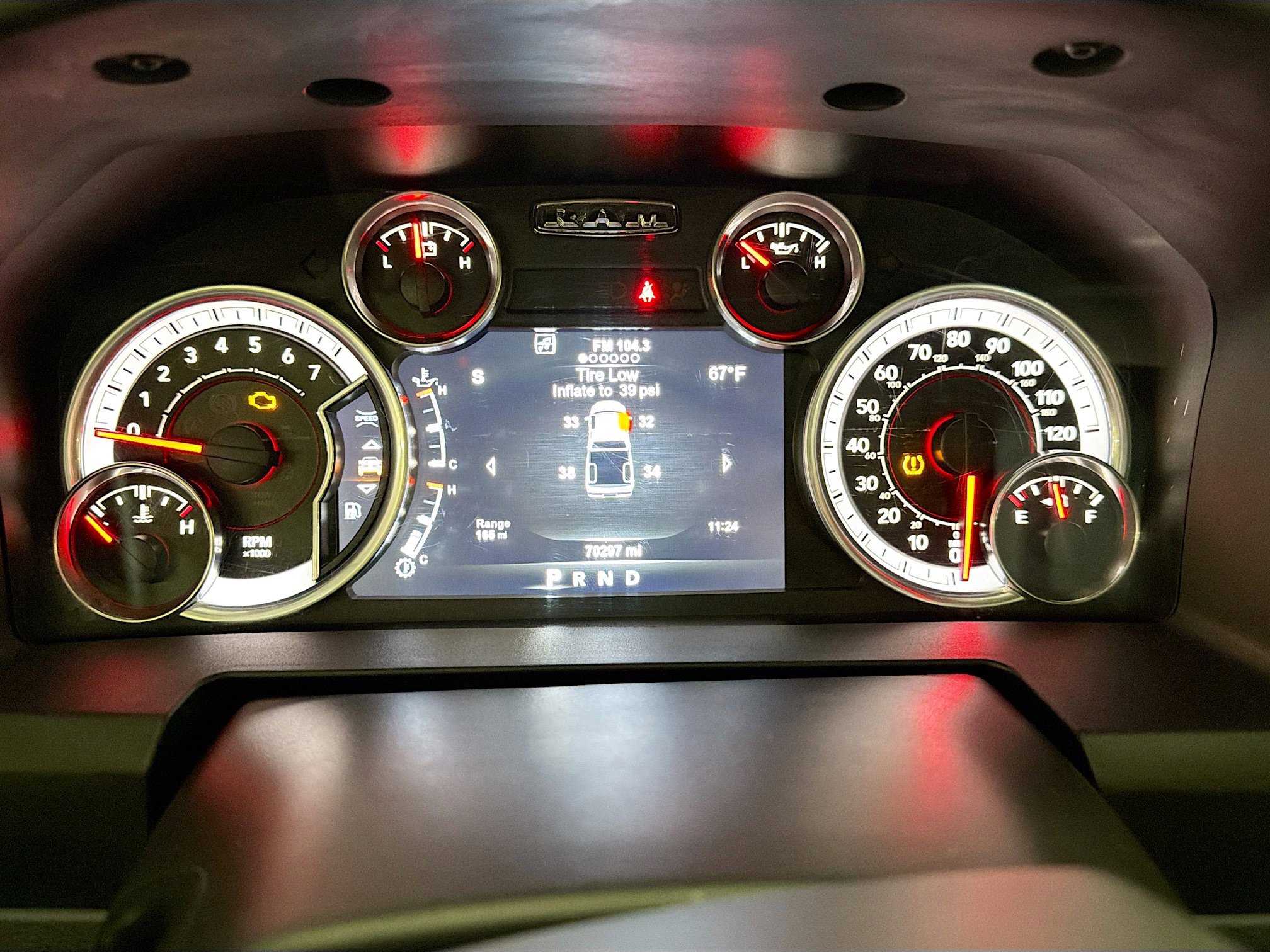 Used 2015 RAM 1500 Big Horn AWD/4WD image 17