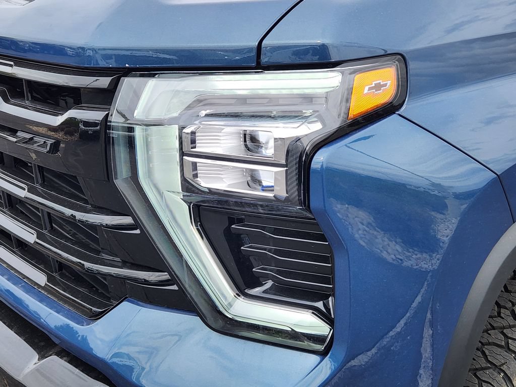 New 2026 Chevrolet Silverado 2500 LTZ w/ LTZ Plus Package AWD/4WD image 5