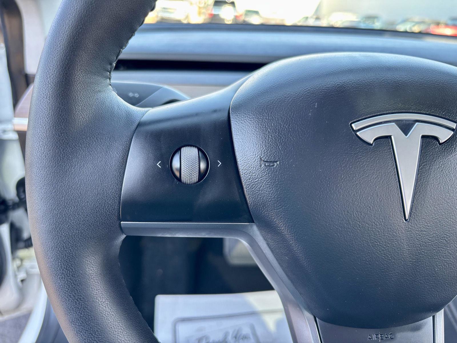 Used 2021 Tesla Model 3 Long Range image 17
