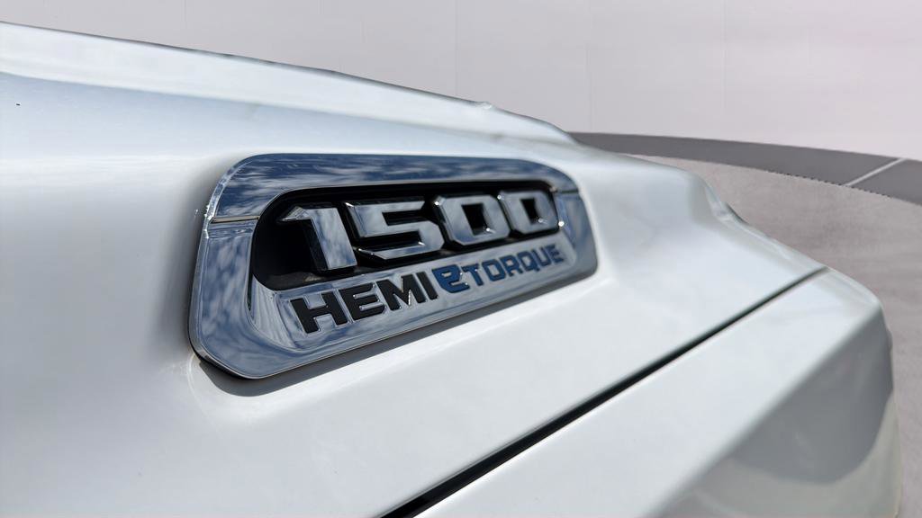 Used 2024 RAM 1500 Big Horn AWD/4WD image 38