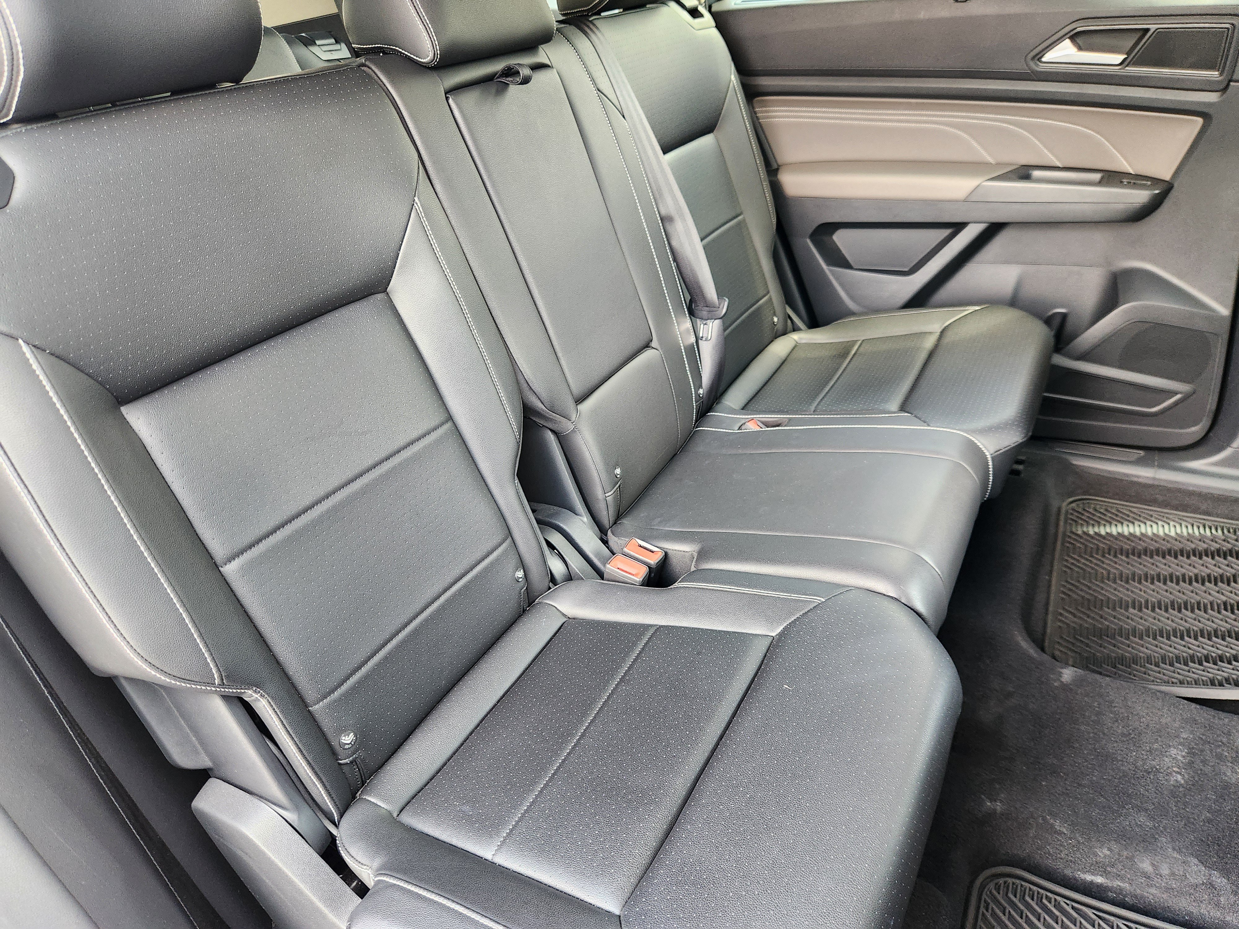 Certified 2023 Volkswagen Atlas SE w/ Black Wheel Package AWD/4WD image 16