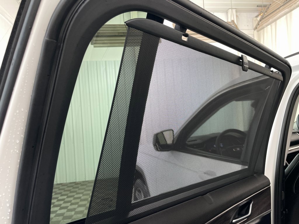 Used 2023 Jeep Grand Cherokee L Limited w/ Luxury Tech Group II image 14