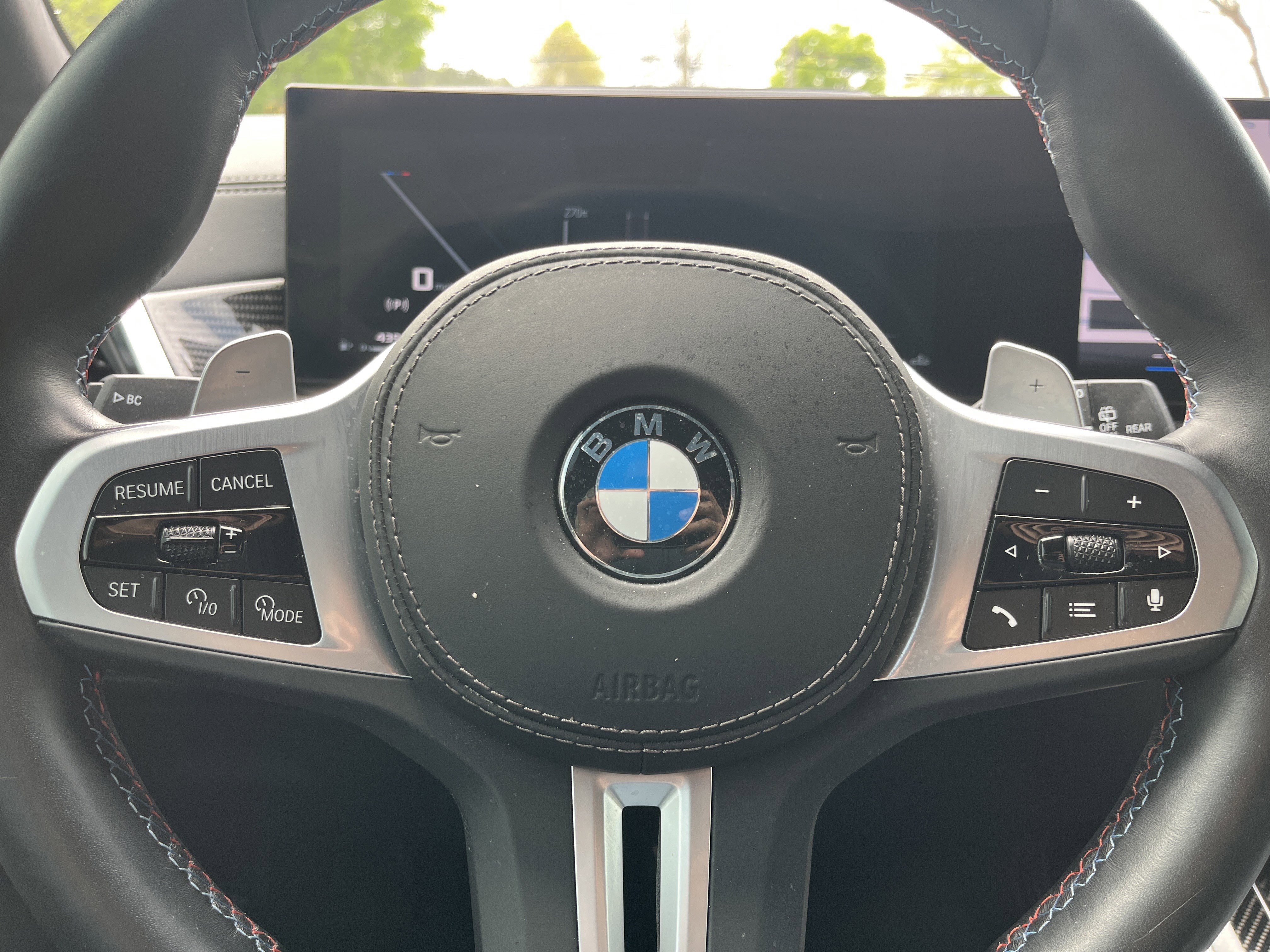 Used 2025 BMW X7 M60i w/ Executive Package image 12