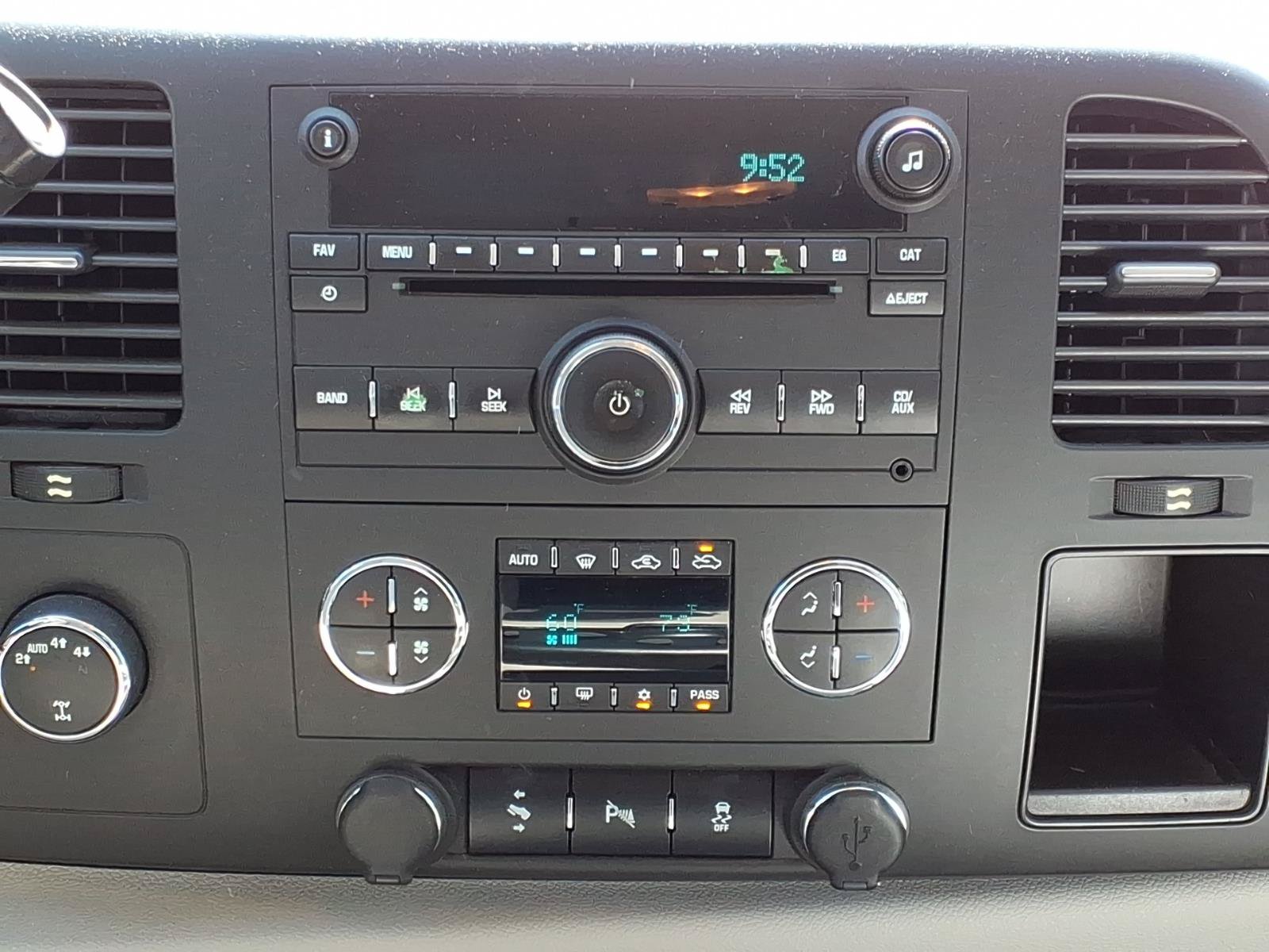 Used 2012 GMC Sierra 1500 SLE w/ Power Tech Package AWD/4WD image 7