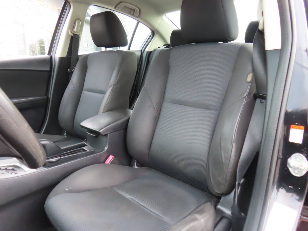 Used 2011 MAZDA MAZDA3 i Sport FWD image 44
