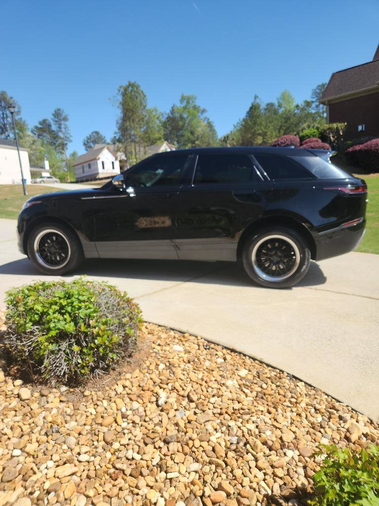 Used 2018 Land Rover Range Rover Velar S image 5