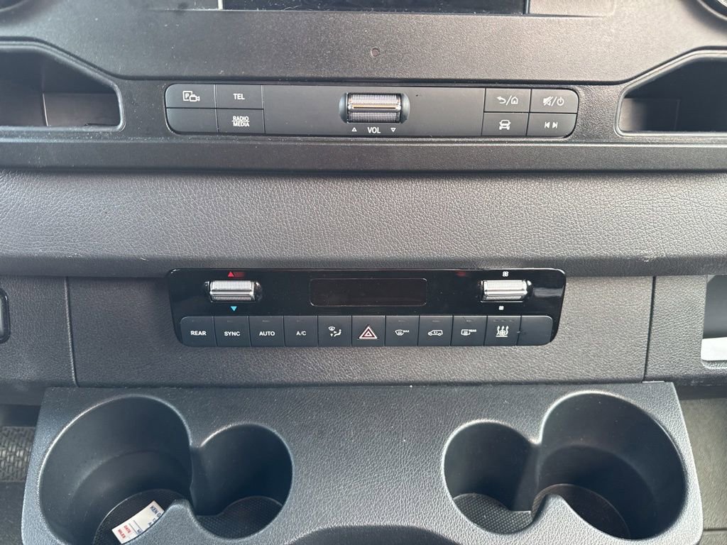 Used 2024 Mercedes-Benz Sprinter 2500 image 20