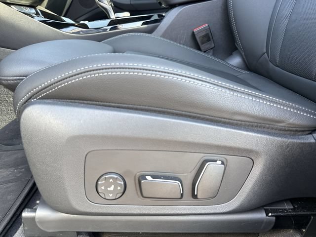 Used 2024 BMW X3 sDrive30i w/ Premium Package w/ZPA RWD image 16