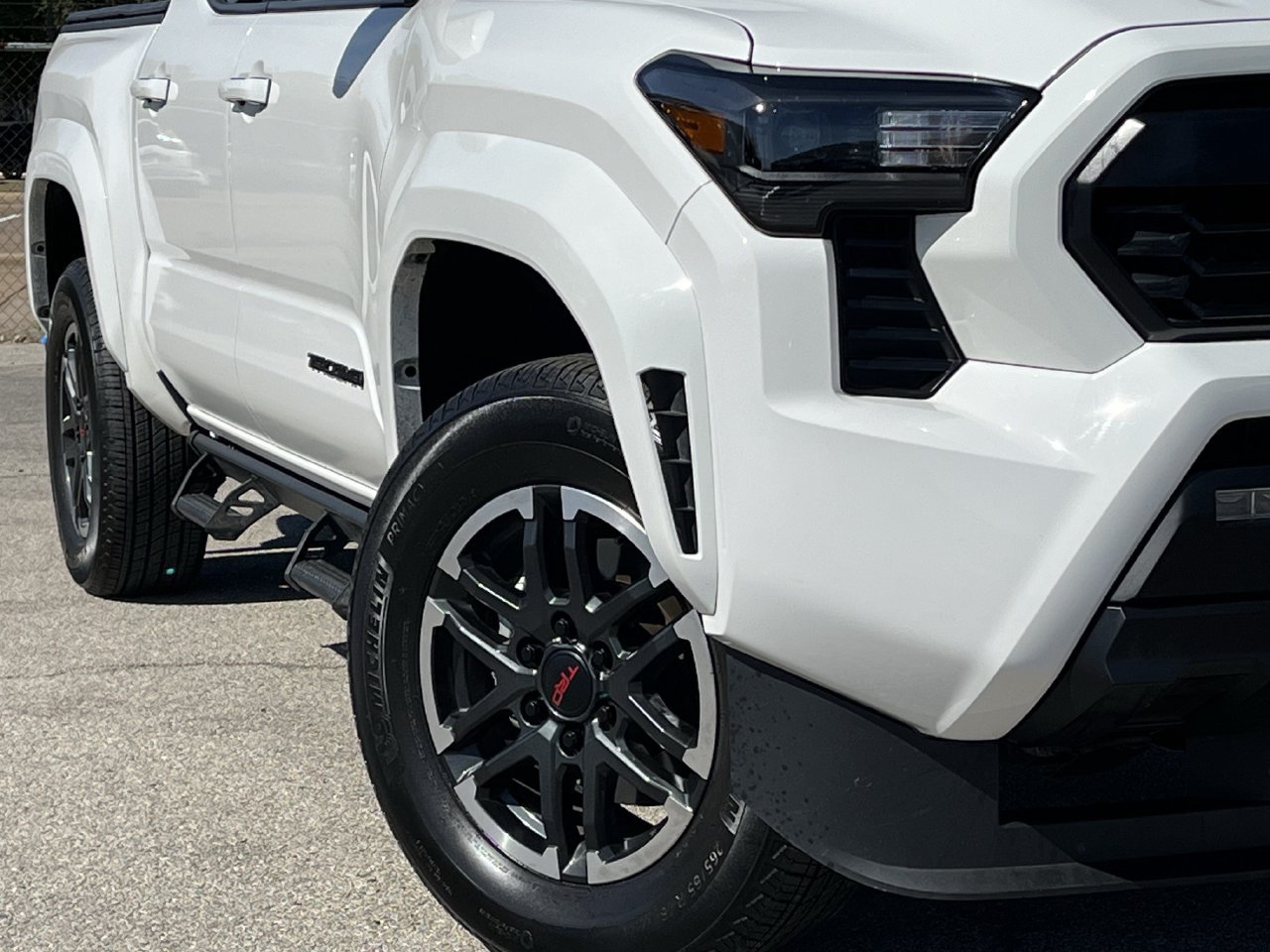 Used 2024 Toyota Tacoma TRD Sport AWD/4WD image 27