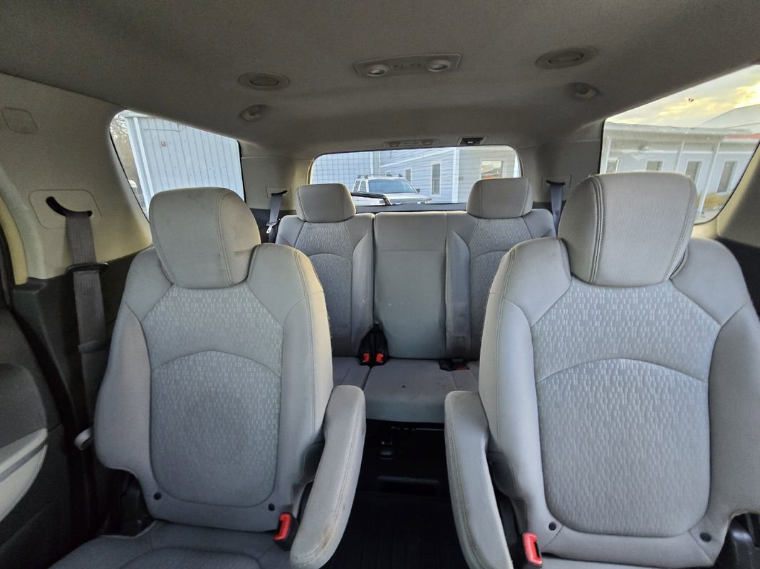 Used 2007 GMC Acadia SLE w/ Preferred Package image 15