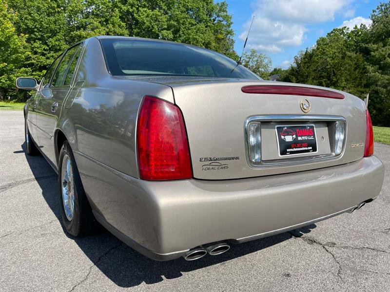 Used 2003 Cadillac De Ville w/ Comfort & Convenience Package FWD image 56
