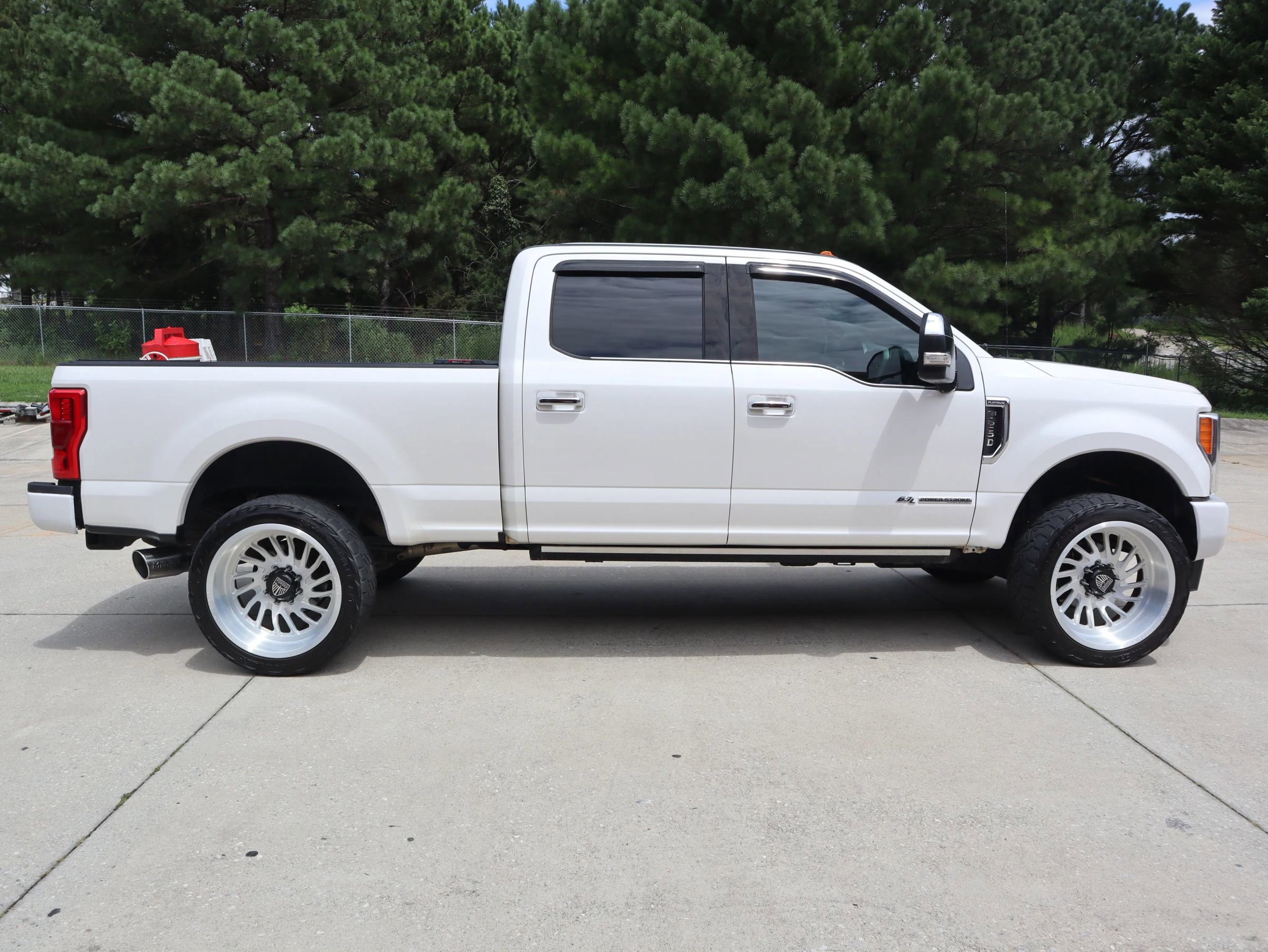 Used 2018 Ford F250 Platinum w/ Platinum Ultimate Package image 7