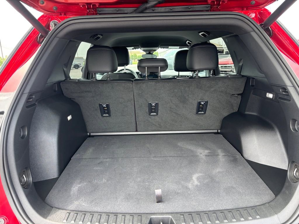 Certified 2026 Chevrolet Equinox LT w/ Convenience Package II AWD/4WD image 28