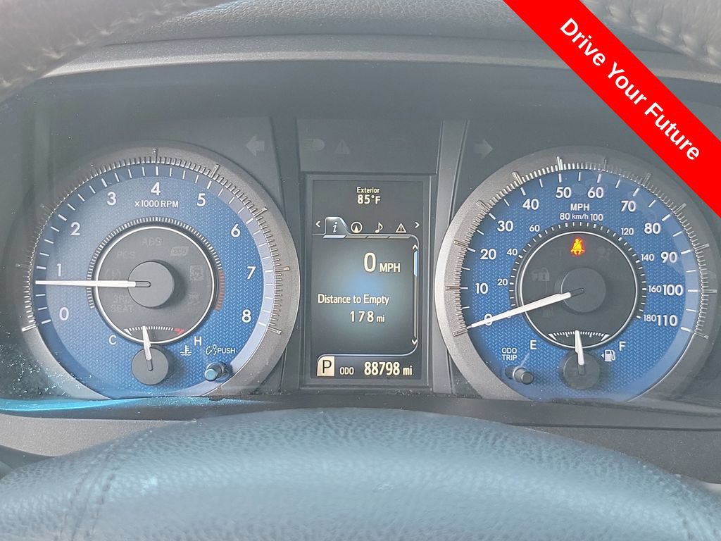 Used 2017 Toyota Sienna XLE w/ XLE Navigation Package FWD image 8