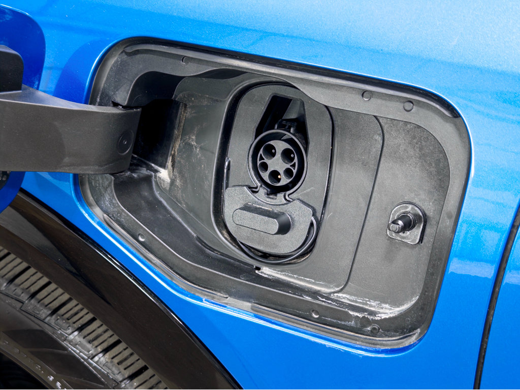 Used 2024 Chevrolet Equinox EV RS FWD image 5