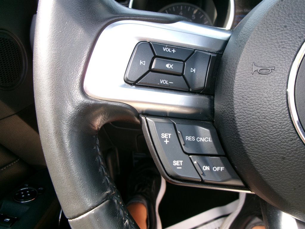 Used 2023 Ford Mustang Premium image 15