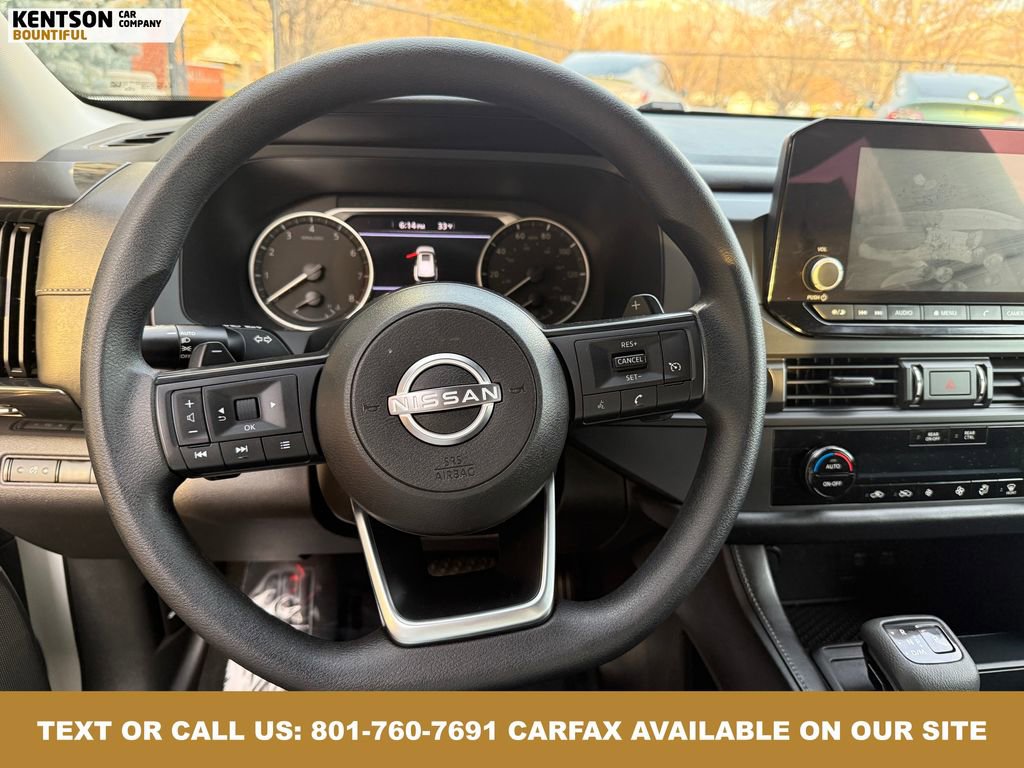 Used 2024 Nissan Pathfinder S image 15