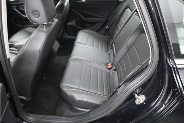 Used 2024 Volkswagen Jetta SE FWD image 19