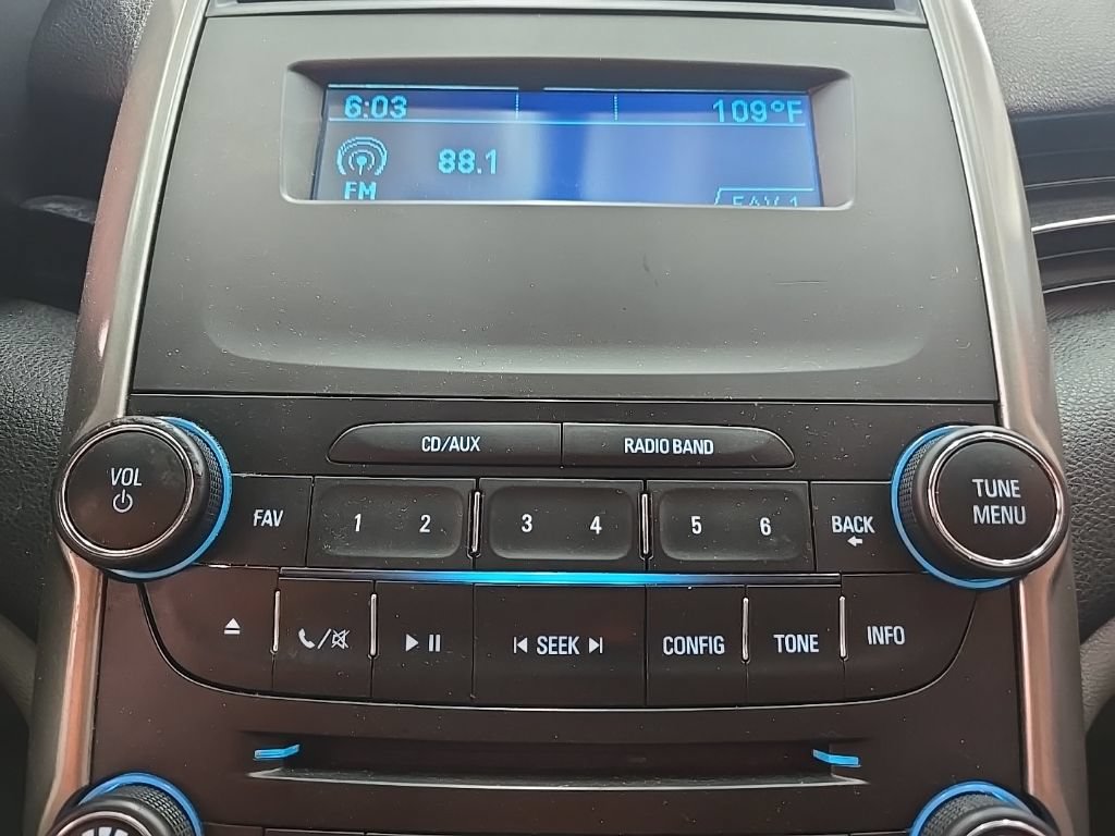 Used 2015 Chevrolet Malibu LS FWD image 23