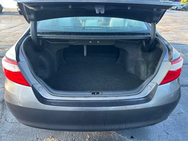 Used 2015 Toyota Camry XLE FWD image 9
