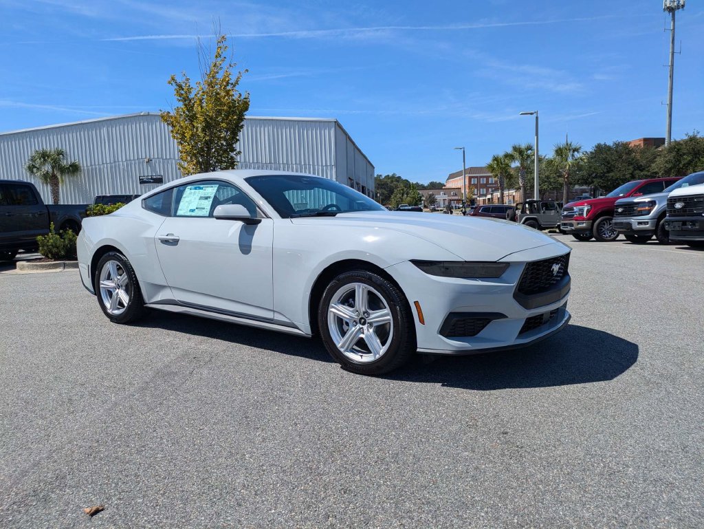 New 2026 Ford Mustang Coupe RWD image 5