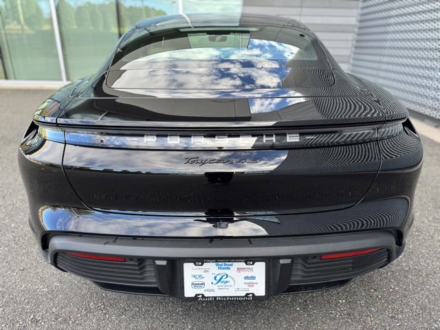 Used 2022 Porsche Taycan 4S image 4