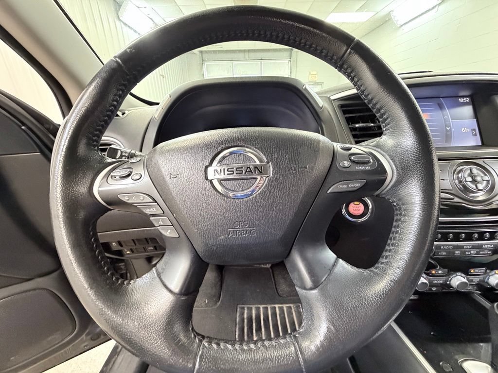 Used 2019 Nissan Pathfinder SV FWD image 43