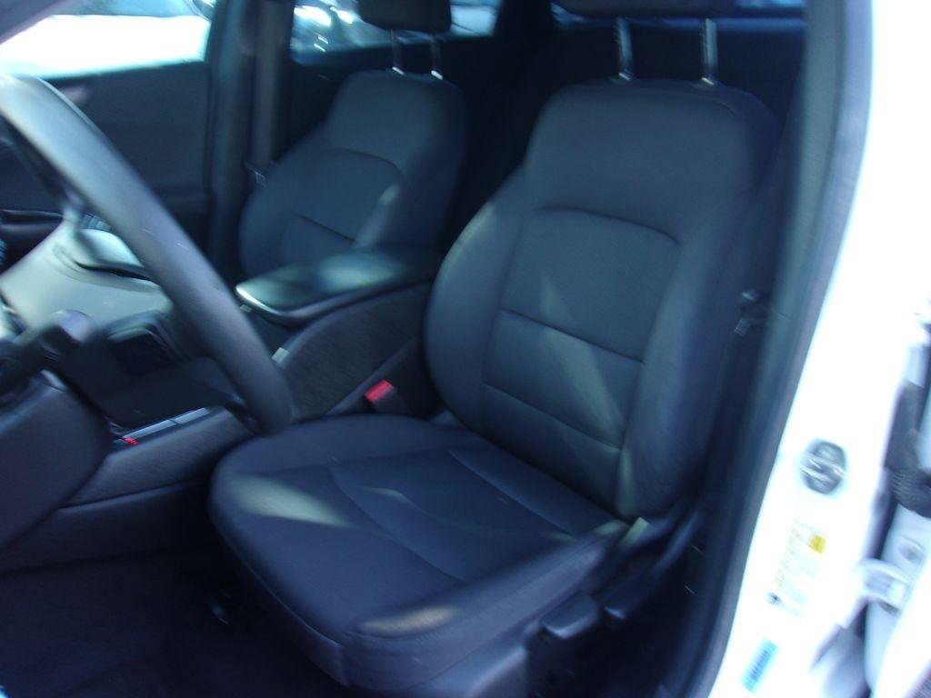 Used 2017 Chevrolet Malibu LS FWD image 7