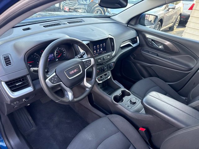 Used 2022 GMC Terrain SLE w/ Driver Convenience Package AWD/4WD image 11