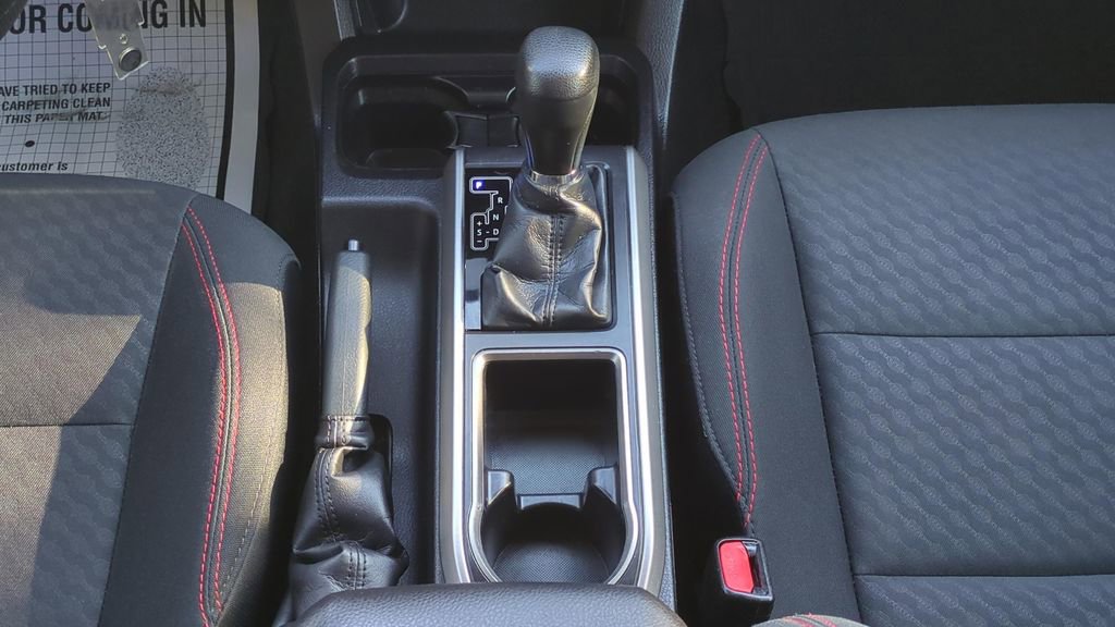 Used 2021 Toyota Tacoma SR5 RWD image 14