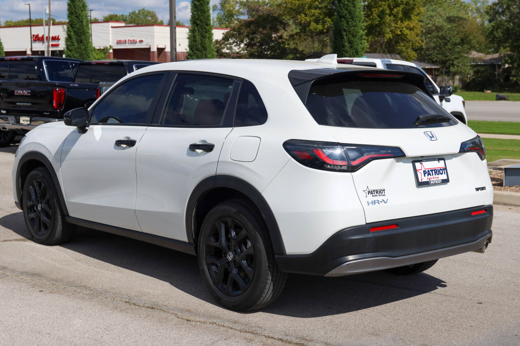 Used 2024 Honda HR-V Sport image 5