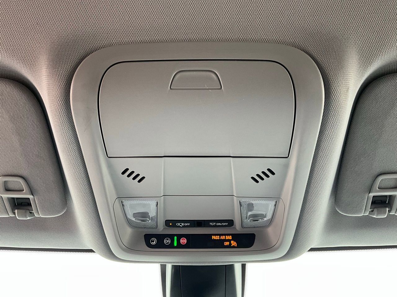 Used 2025 Chevrolet Blazer LT image 17