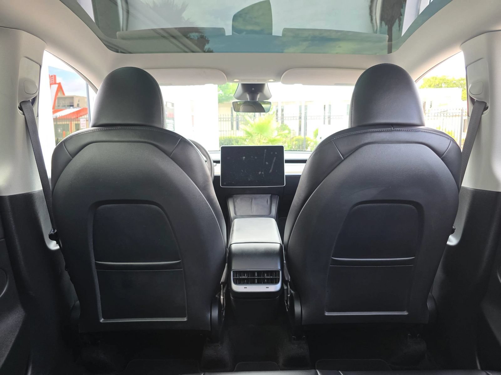 Used 2023 Tesla Model Y Long Range AWD/4WD image 35