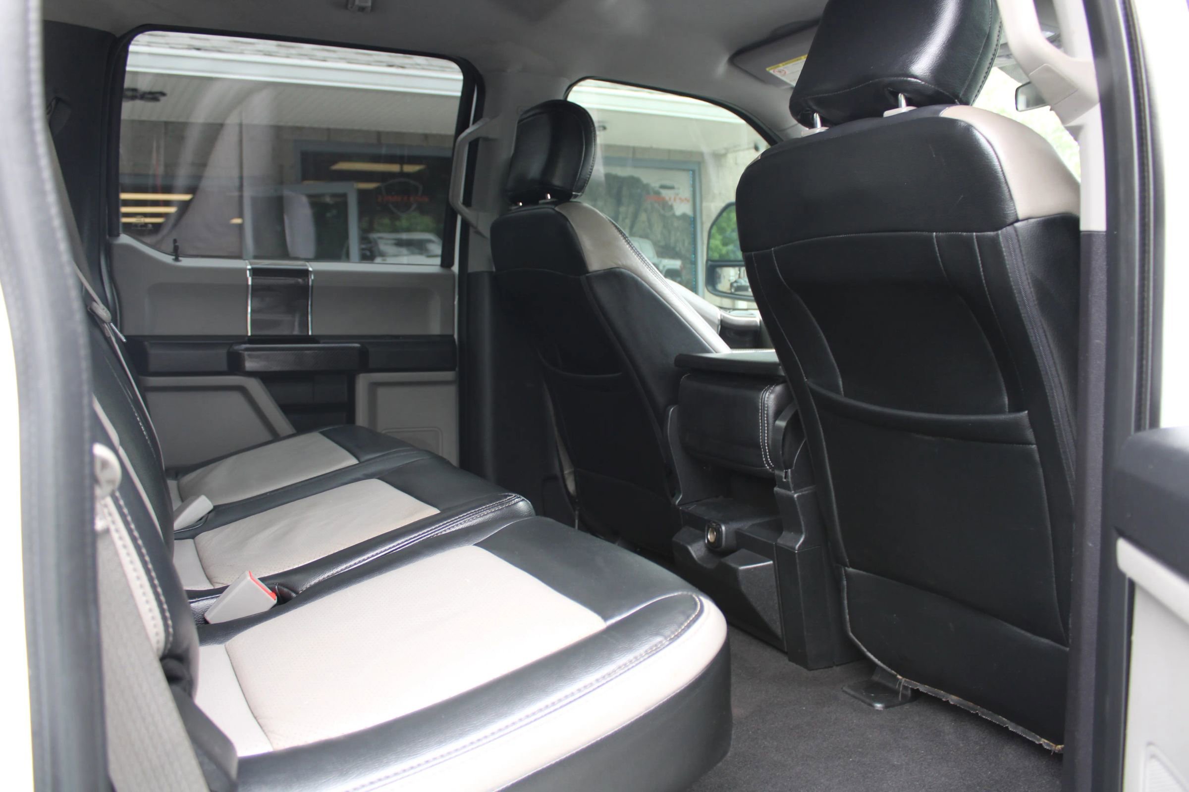 Used 2018 Ford F350 XLT AWD/4WD image 22
