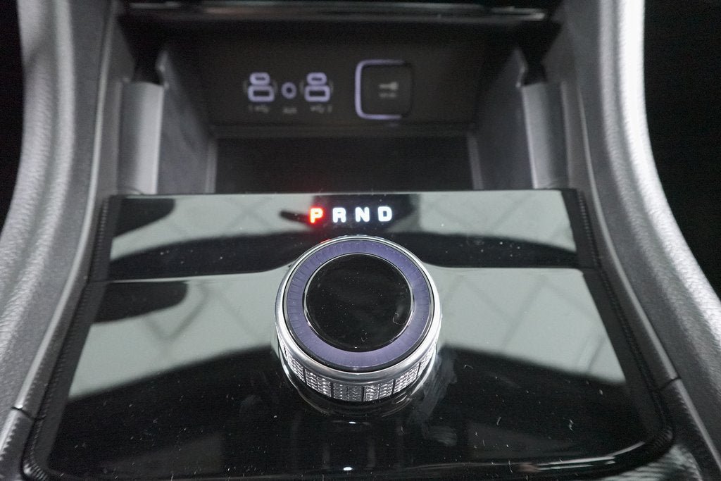 Certified 2025 Jeep Grand Cherokee L Laredo w/ Luxury Tech Group I AWD/4WD image 24