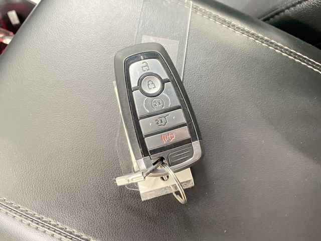 Used 2021 Ford Explorer Limited w/ Hybrid Equipment Group 310A image 34