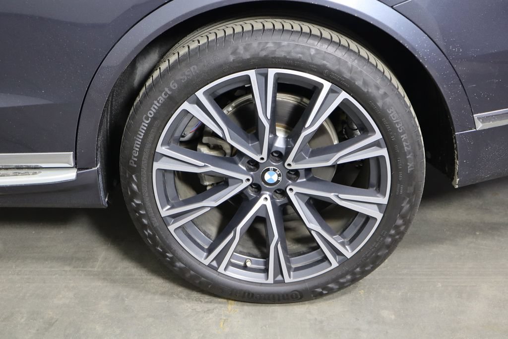 Used 2020 BMW X7 xDrive40i w/ Cold Weather Package AWD/4WD image 46