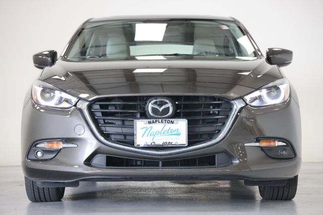 Used 2018 MAZDA MAZDA3 Grand Touring w/ Premium Equipment Package FWD image 2