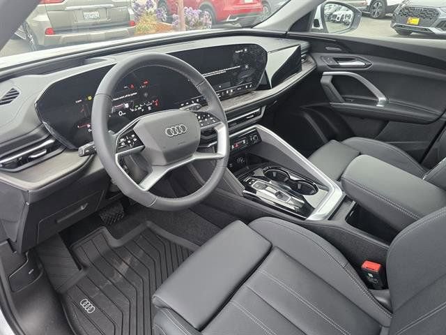 Used 2025 Audi Q5 Premium Plus w/ Premium Plus image 11