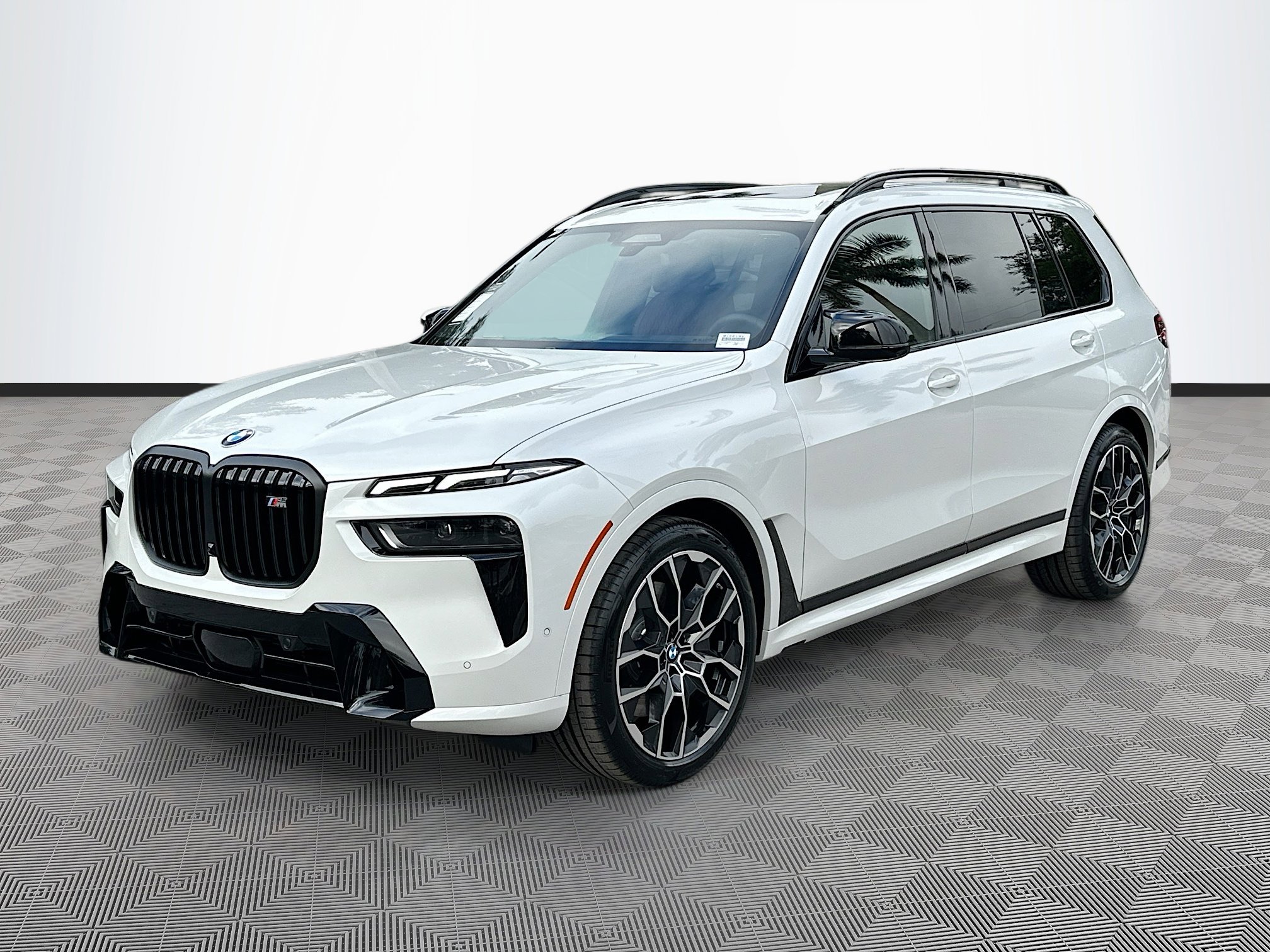 New 2026 BMW X7 M60i image 3
