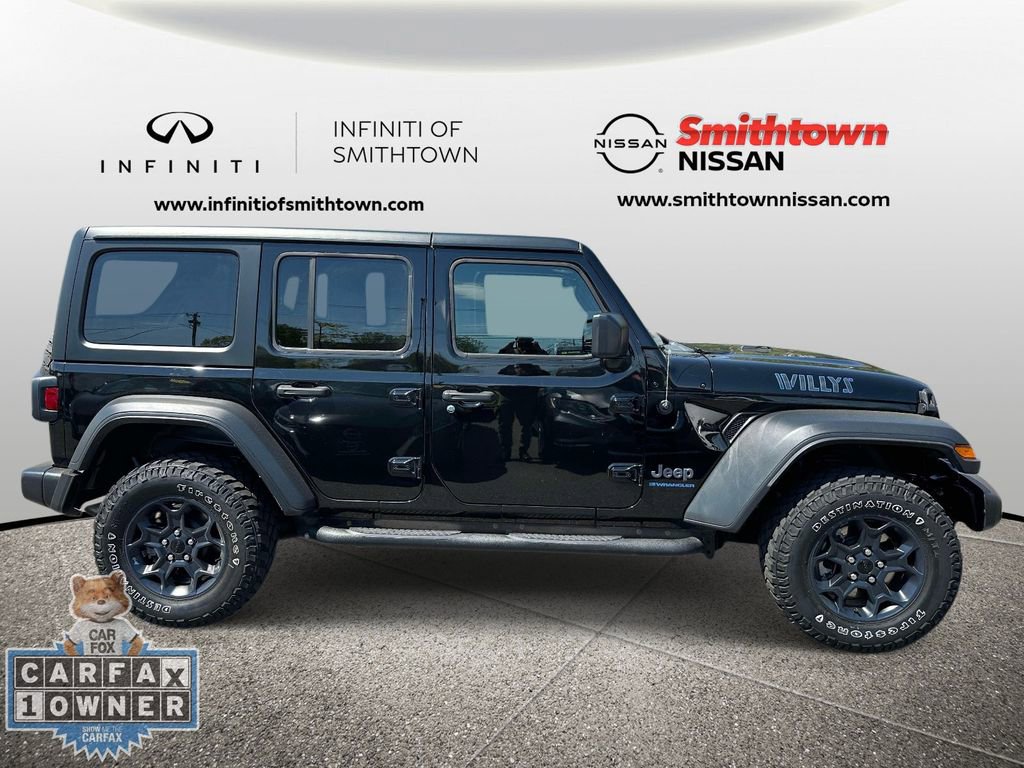 Used 2023 Jeep Wrangler Unlimited w/ Cold Weather Group AWD/4WD image 7
