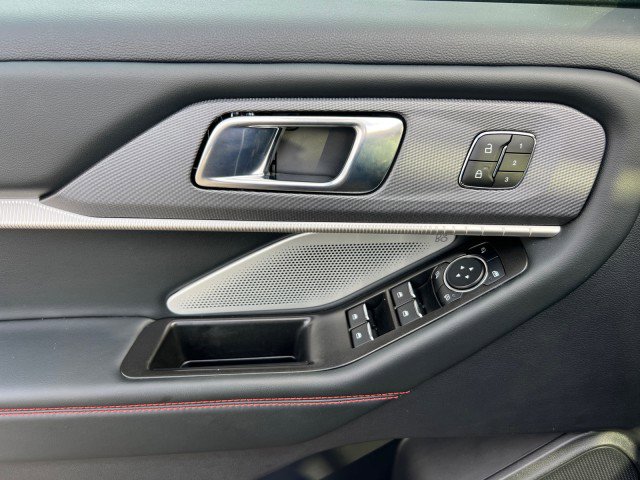 Certified 2025 Ford Explorer ST image 10