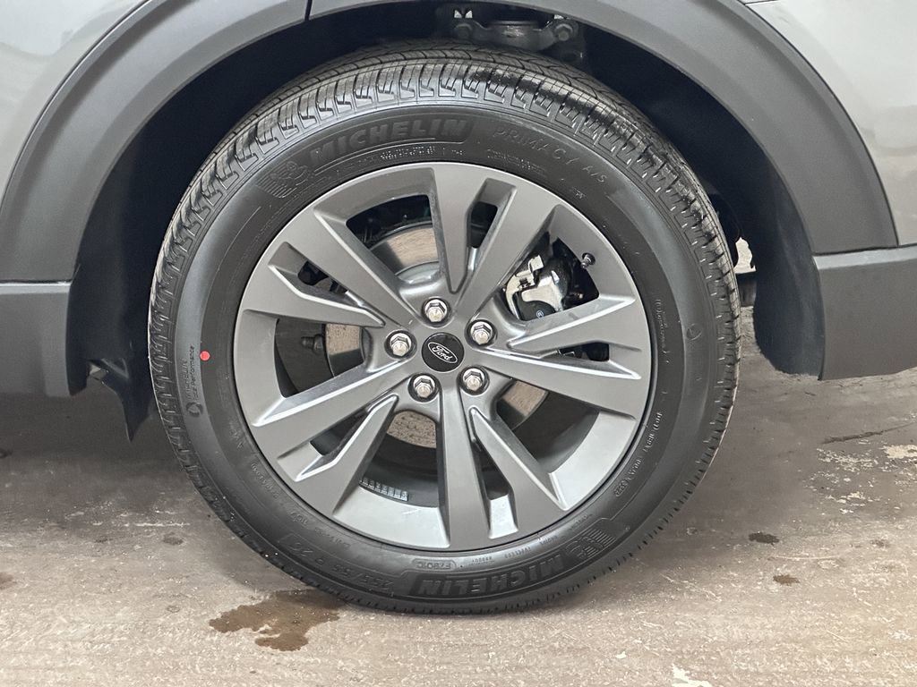 New 2026 Ford Explorer Active w/ Active Comfort Package image 47