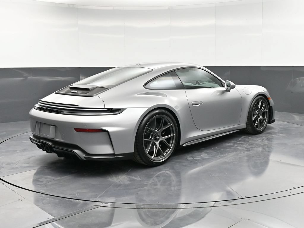 New 2026 Porsche 911 GT3 RWD image 8