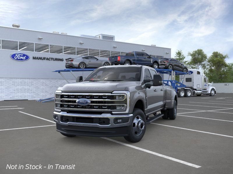 New 2026 Ford F350 4x4 Crew Cab DRW Super Duty video 2