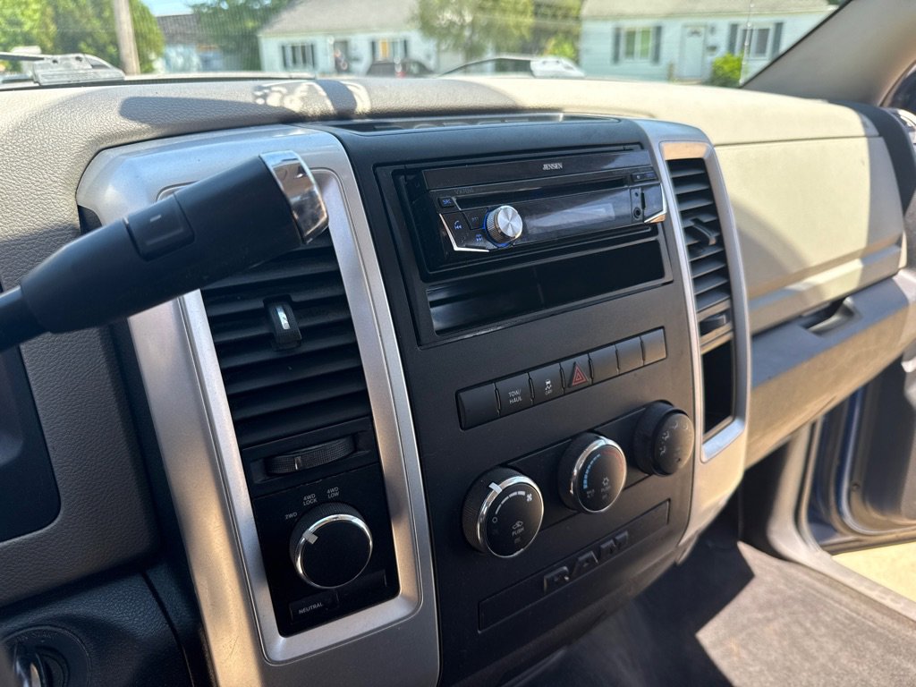 Used 2011 RAM 1500 Classic SLT AWD/4WD image 15